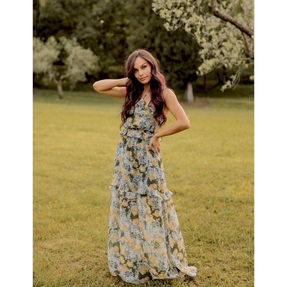 NWT! SHEIN X ELEPETRELLA Floral Halter Dress!